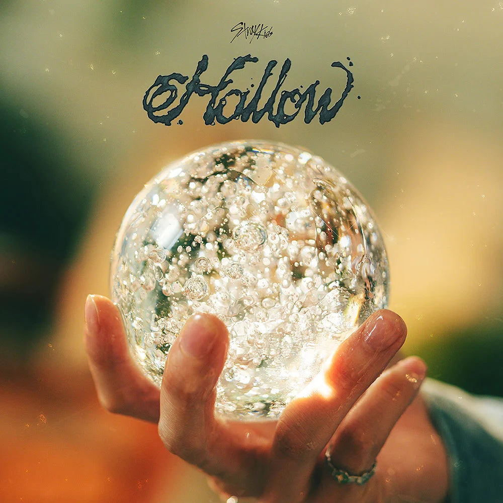 STRAY KIDS - HOLLOW (3RD JAPAN ALBUM)