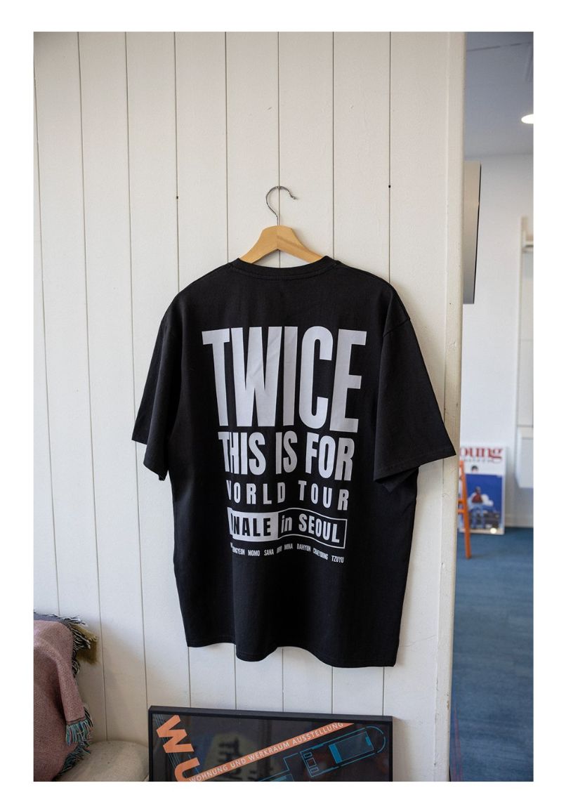 TWICE - T-SHIRT (2026 THIS IS FOR WORLD TOUR FINALE IN SEOUL MD) Nolae